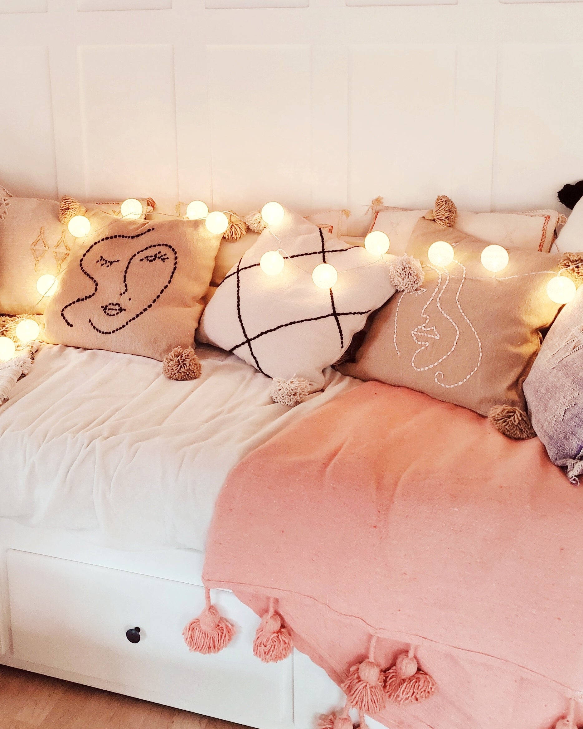 Deko Kissen beige schwarz