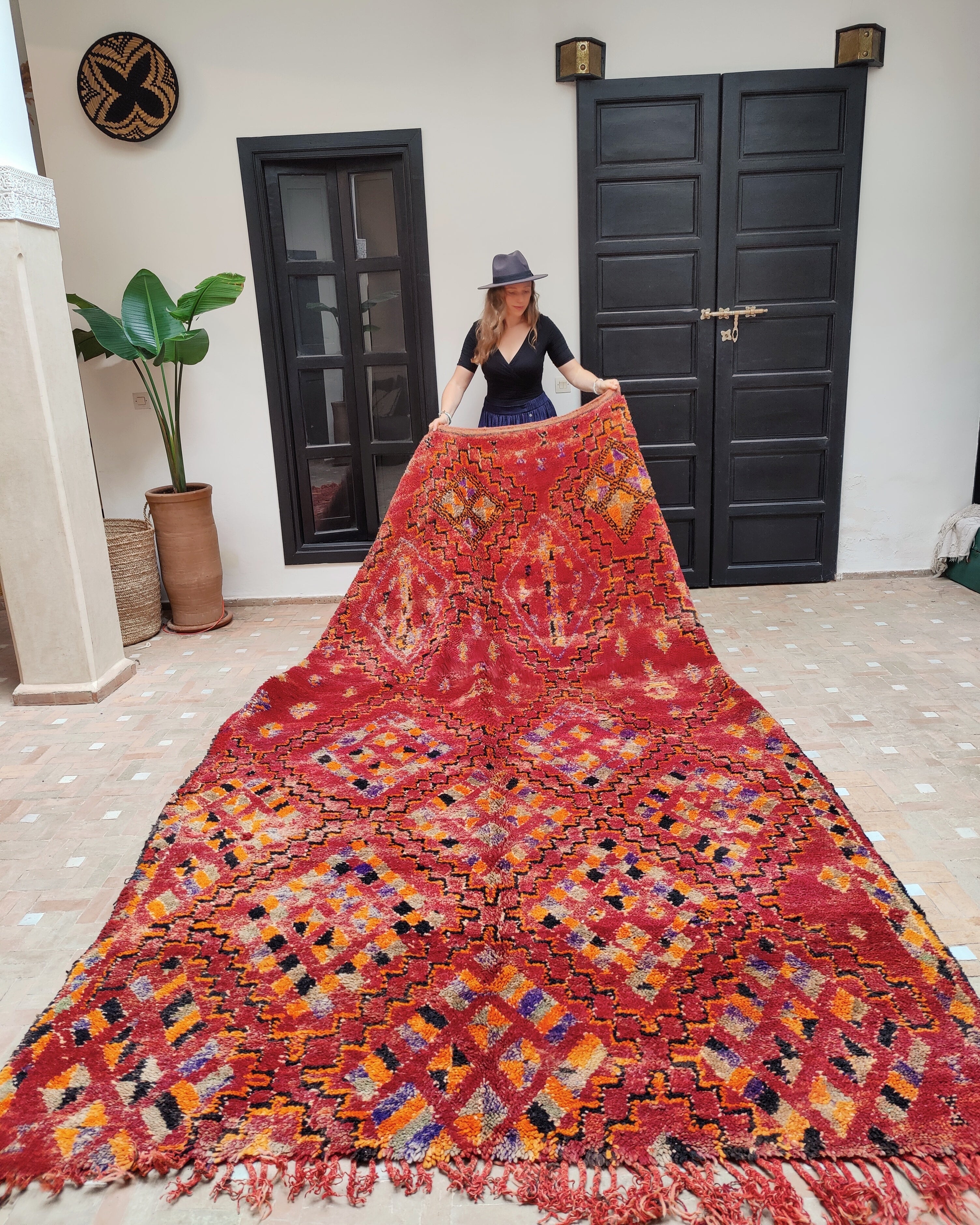 Berber Teppich rot aus Marokko Hedi Adahmani 
