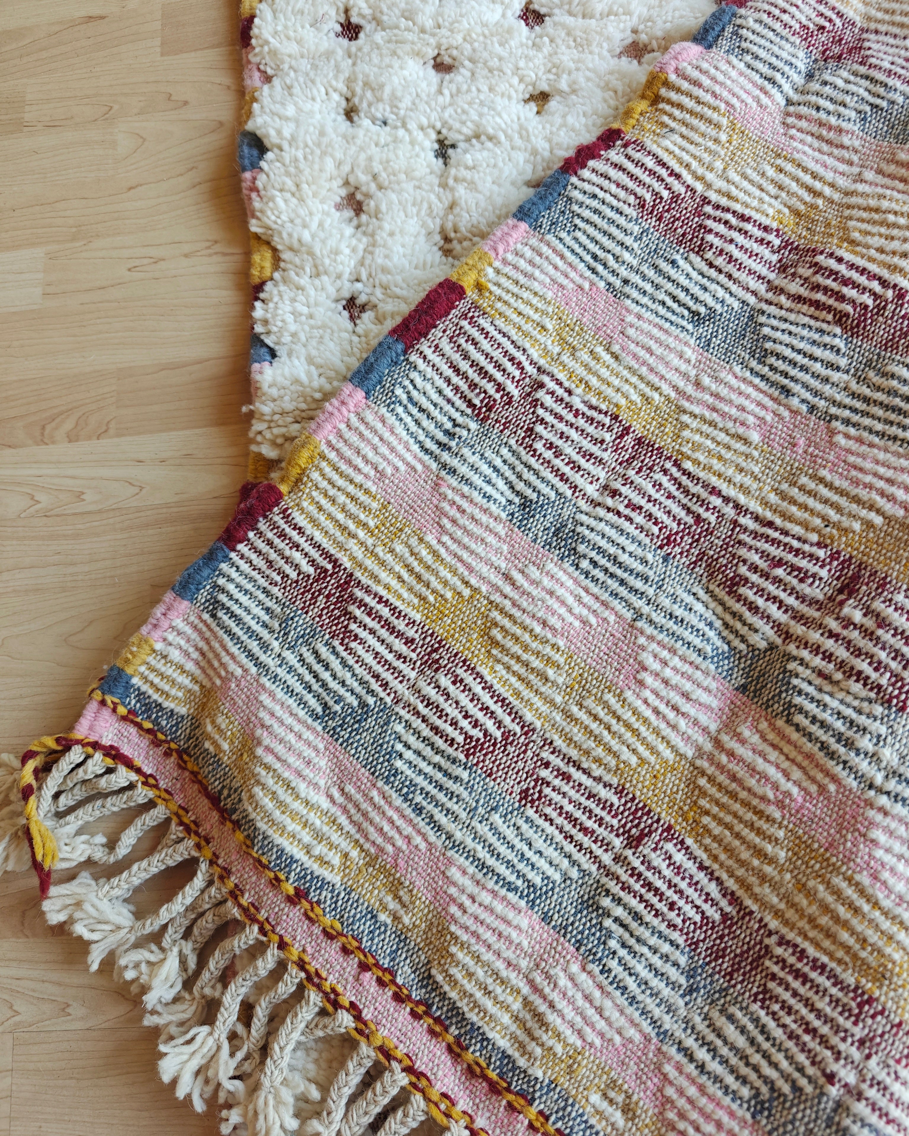 Kilim gewoben und geknüpfter Teppich Suina 1.1 x 1.5