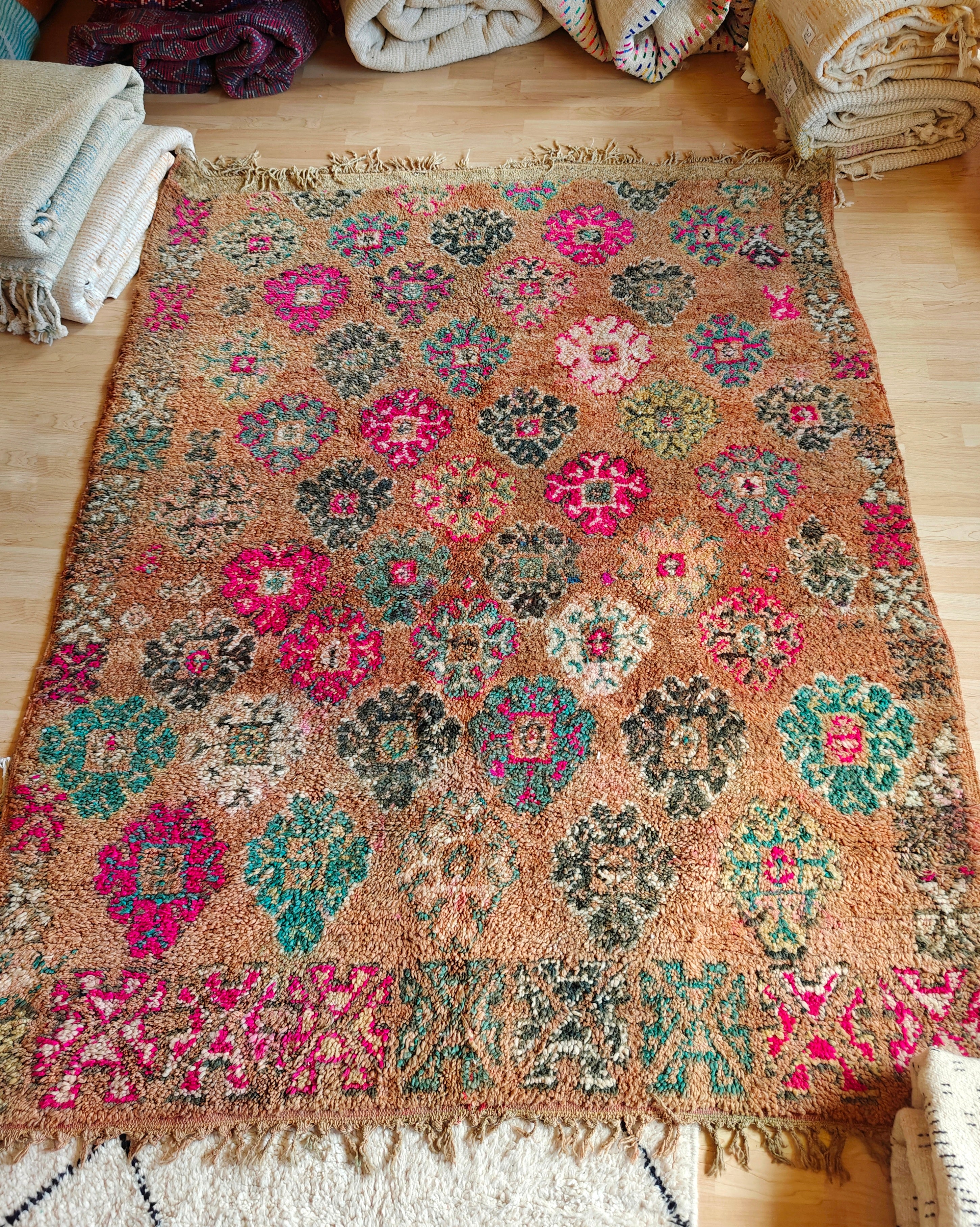 Flowerpower BOUJAAD Vintage Teppich 1.9 x 2.4