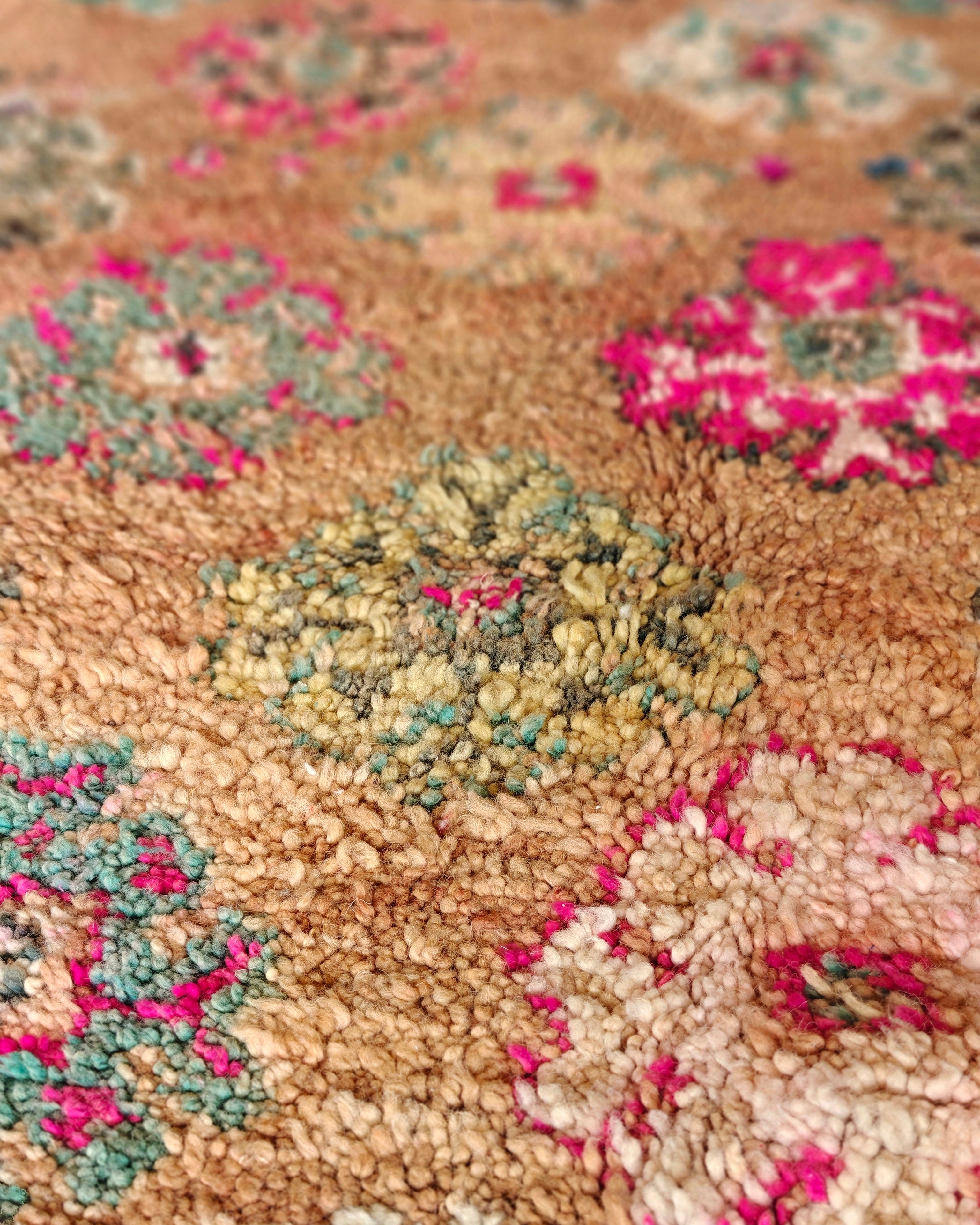 Flowerpower BOUJAAD Vintage Teppich 1.9 x 2.4