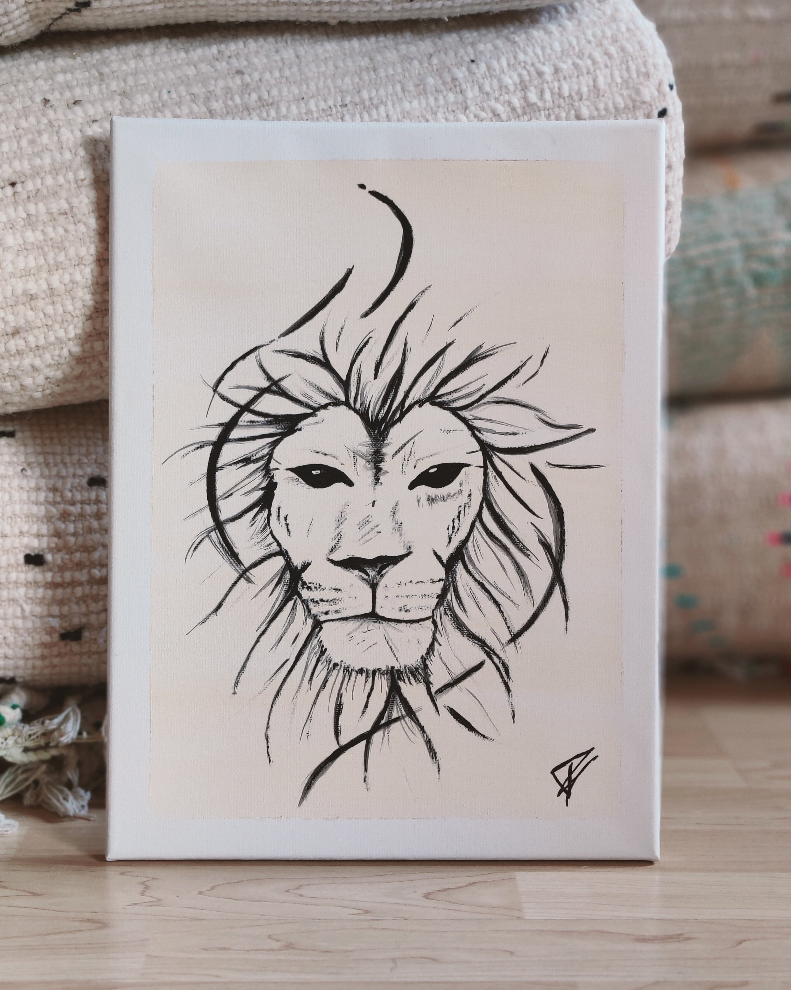 Löwe Skizzenbild von Tanja Konrad im Showroom Hedi Adahmani Davos