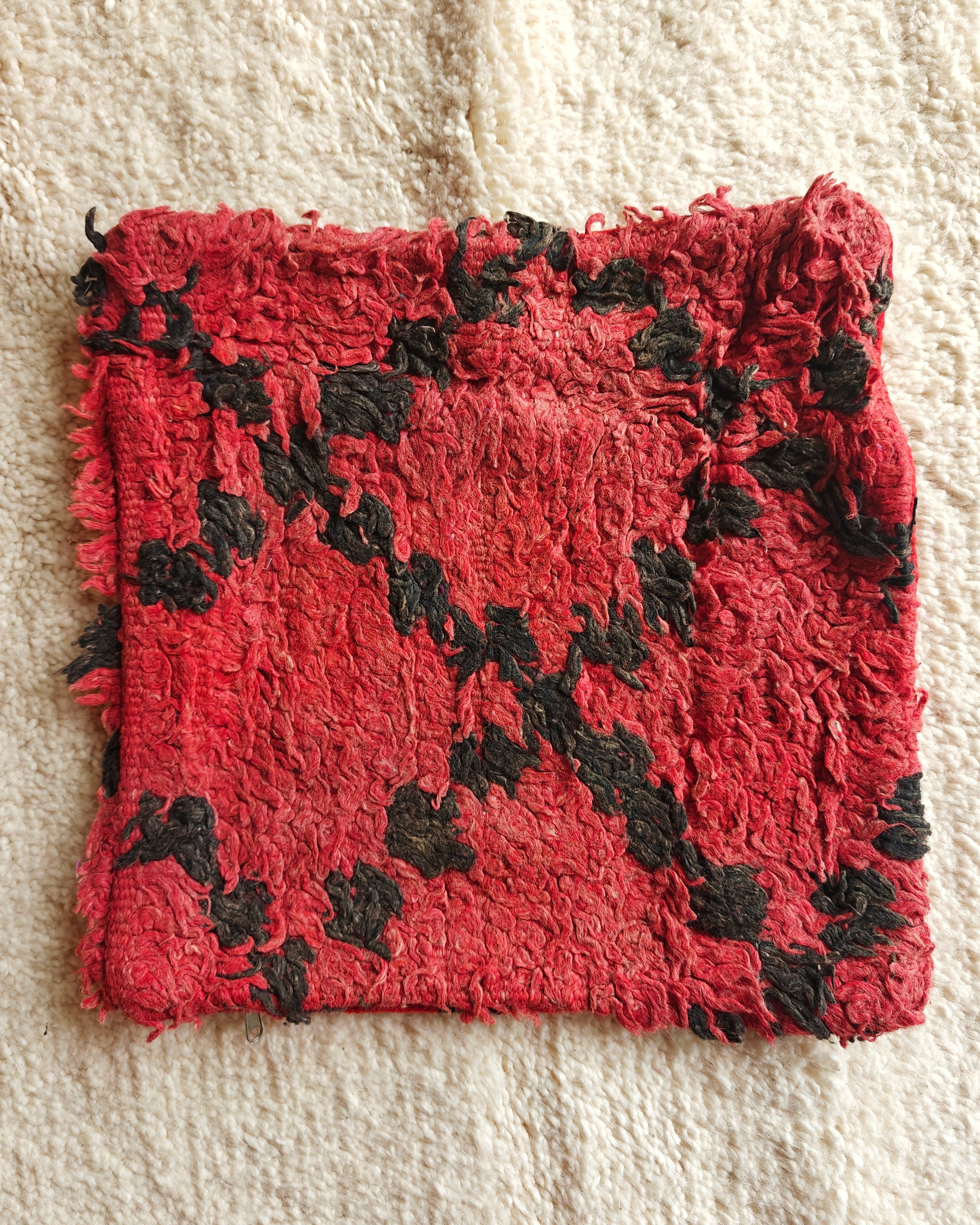 Rotes Berberkissen vintage