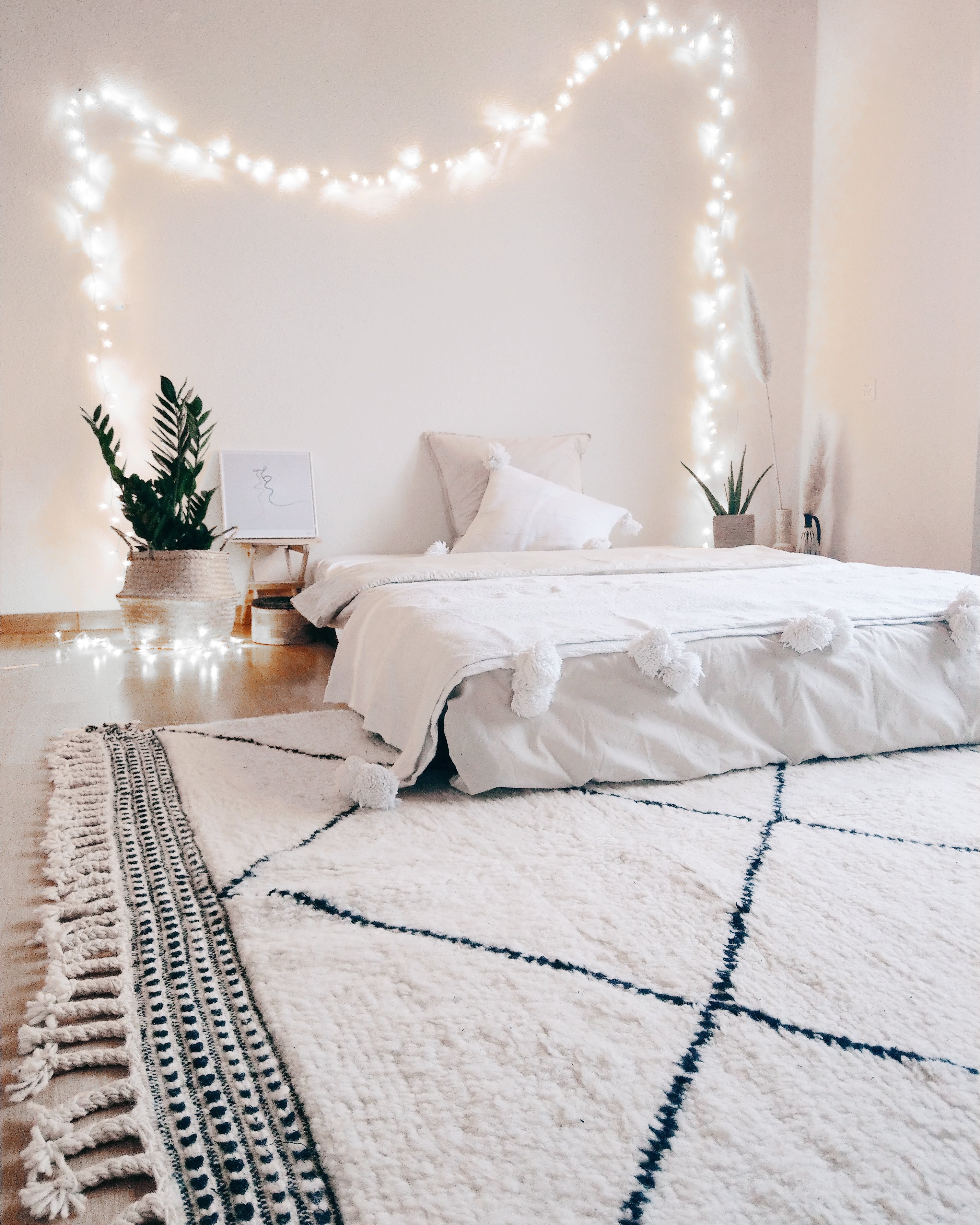 Pompom Decke mit Bommeln am Ende aus Marokko kaufen Schweiz