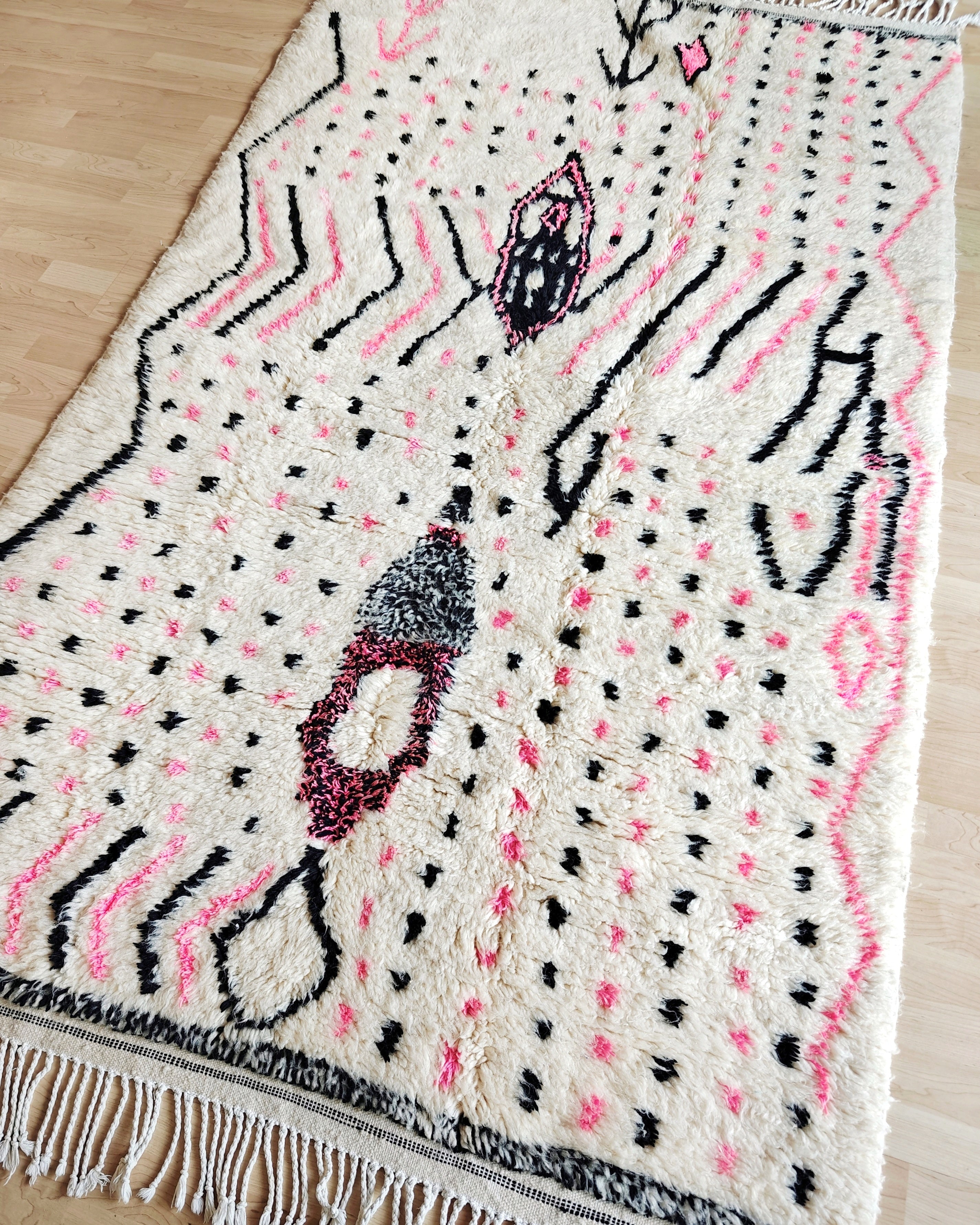 Azilalteppich schwarz pink 