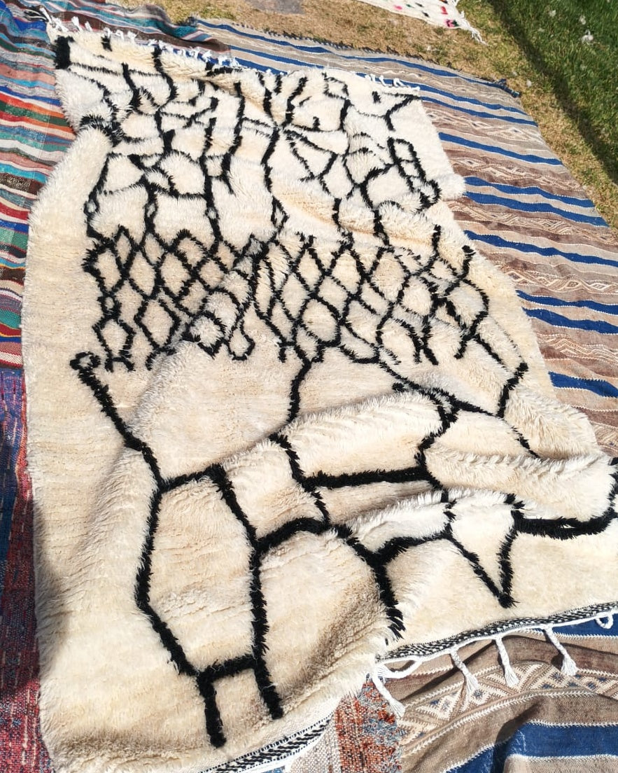 Beni Ourain Teppich abstrakte Linien 