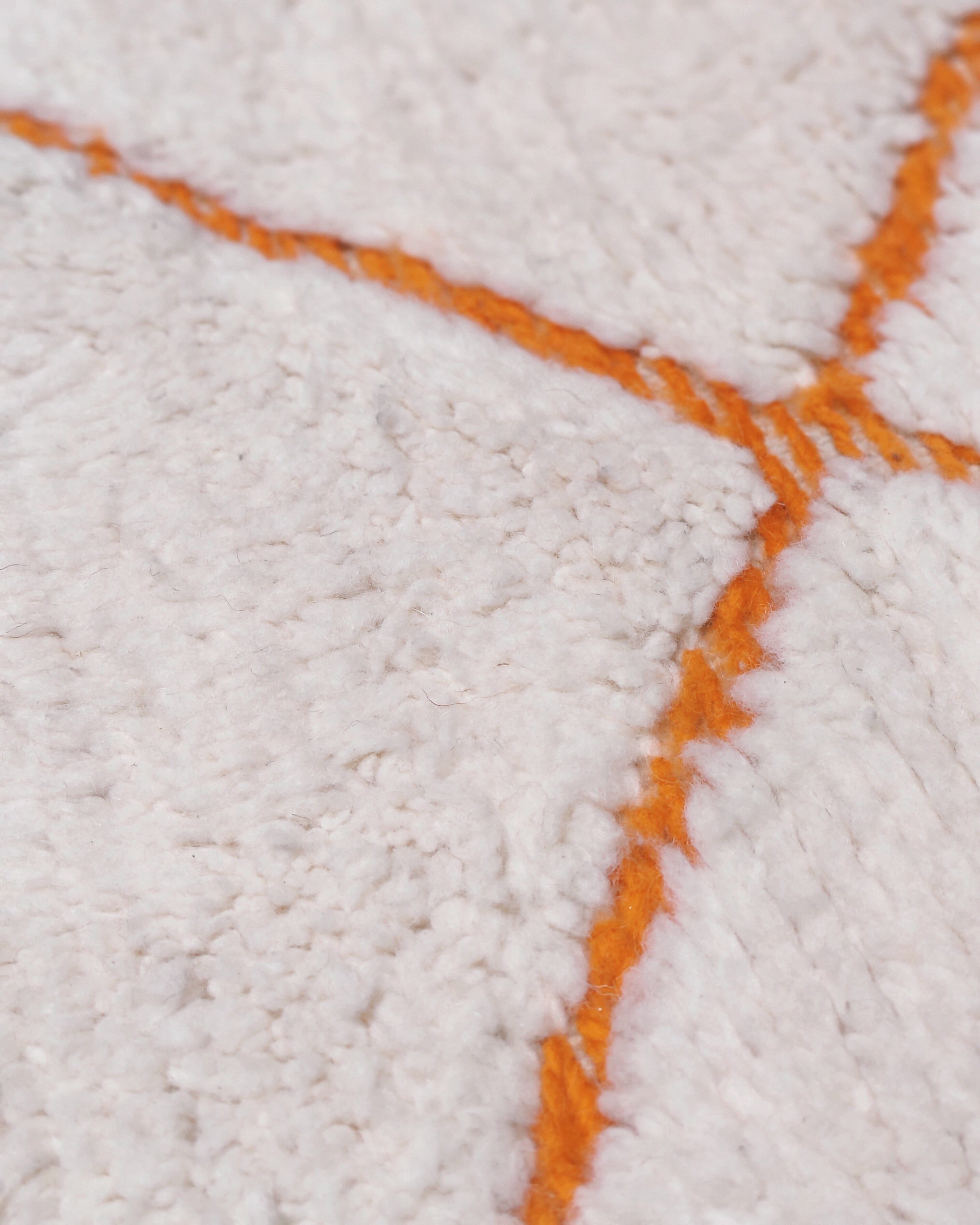 Beni Ourain Teppich aus Wolle orange Linien
