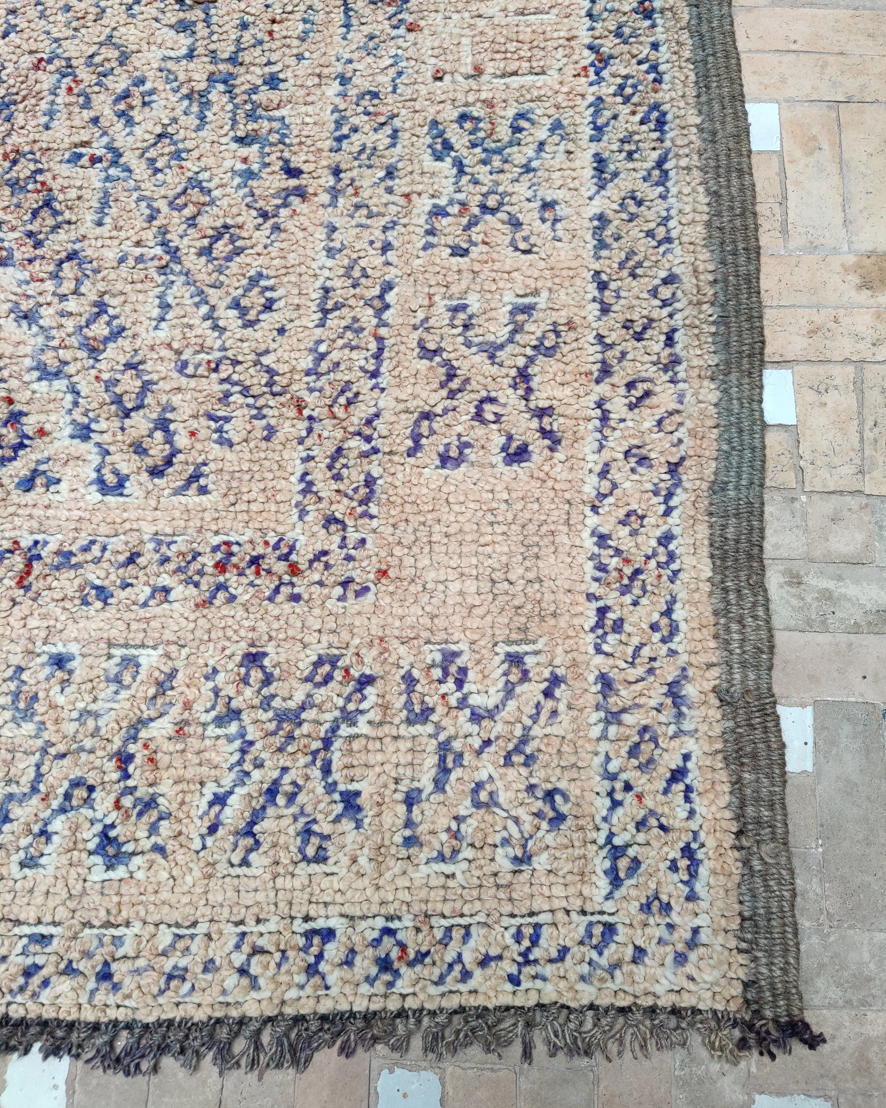 Vintage Berber Teppich aus Marokko Fransen 