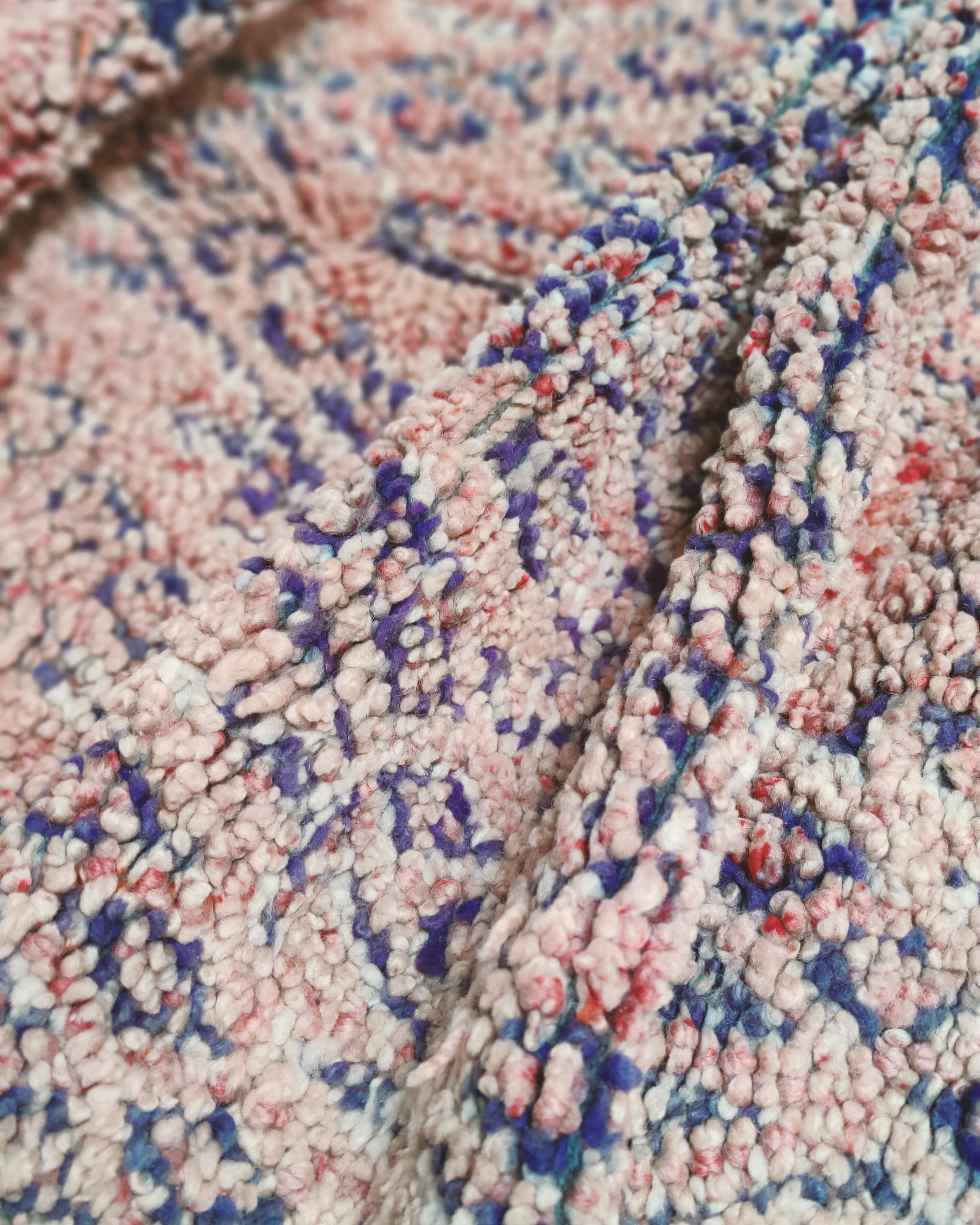 Beni Mguild Vintage Teppich aus Wolle Nahaufnahme 