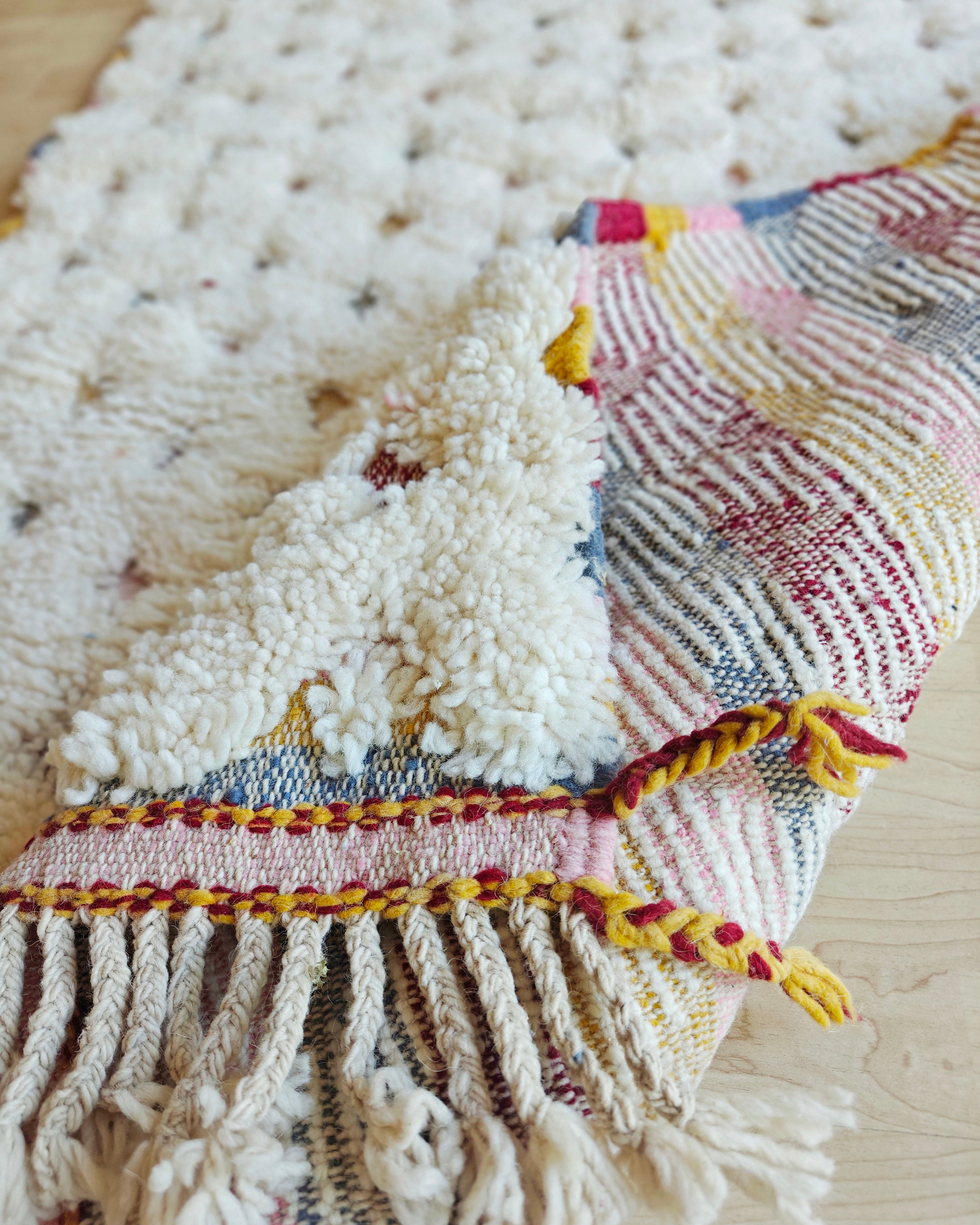 Kilim gewoben und geknüpfter Teppich Suina 1.1 x 1.5