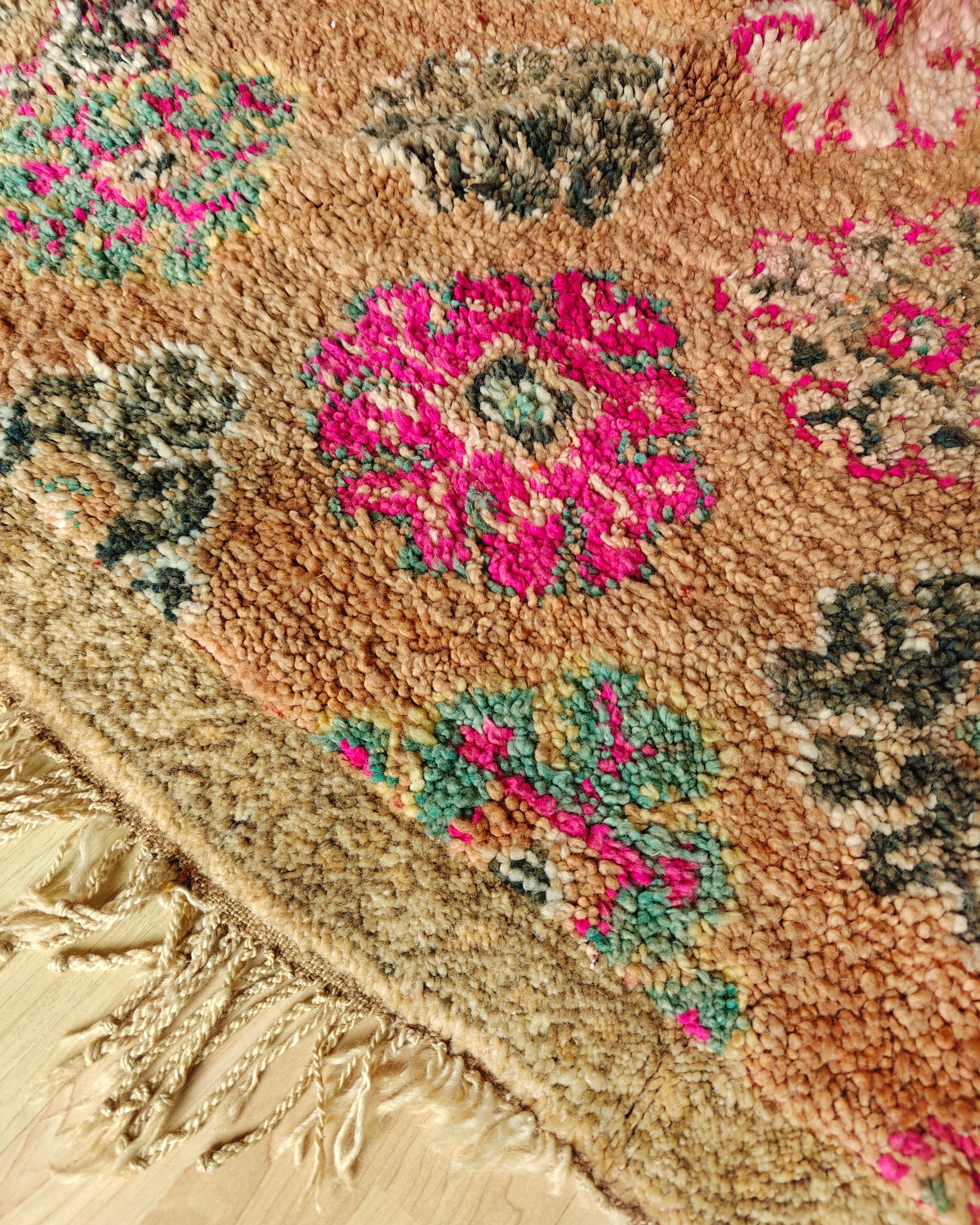 Flowerpower BOUJAAD Vintage Teppich 1.9 x 2.4