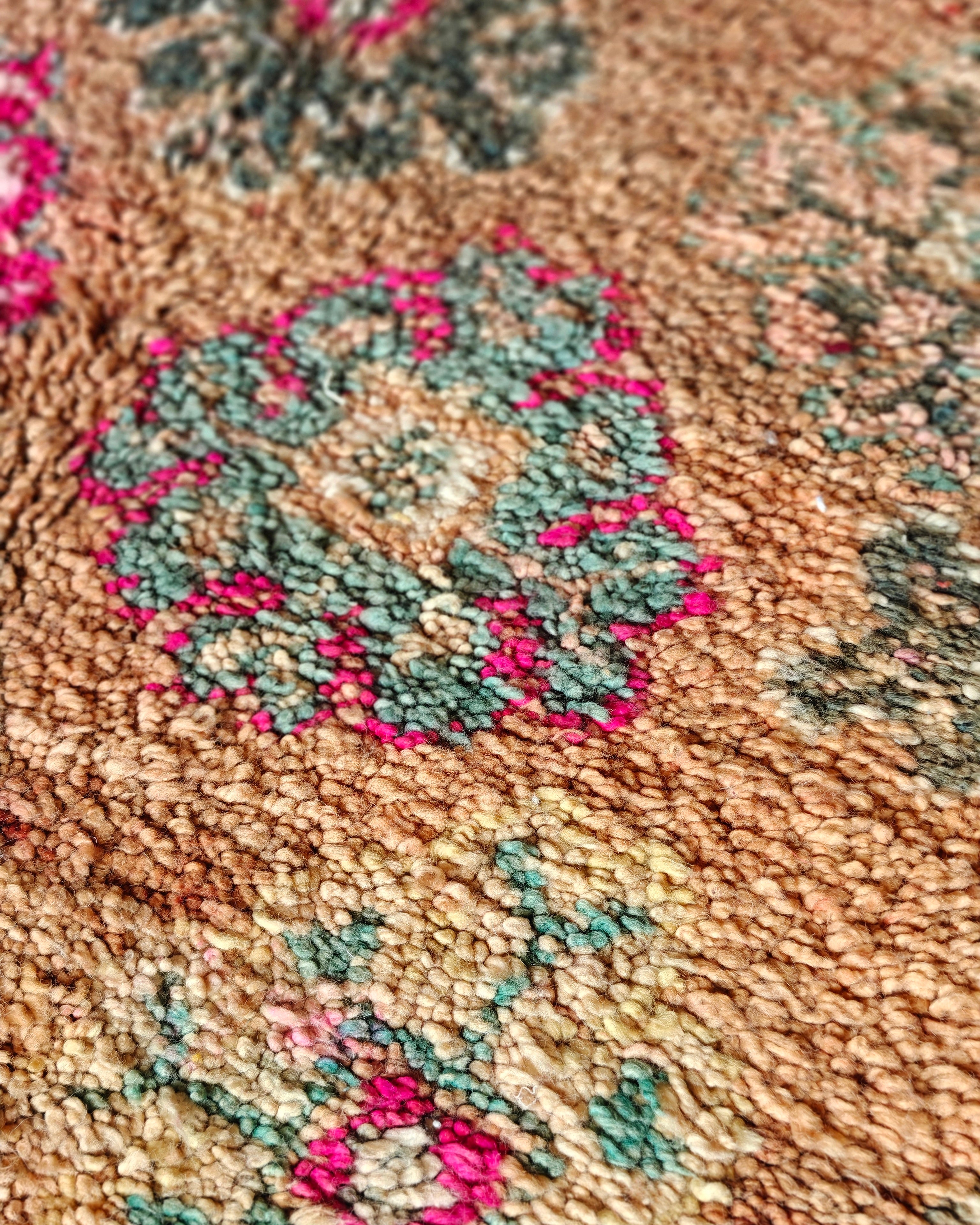 Flowerpower BOUJAAD Vintage Teppich 1.9 x 2.4