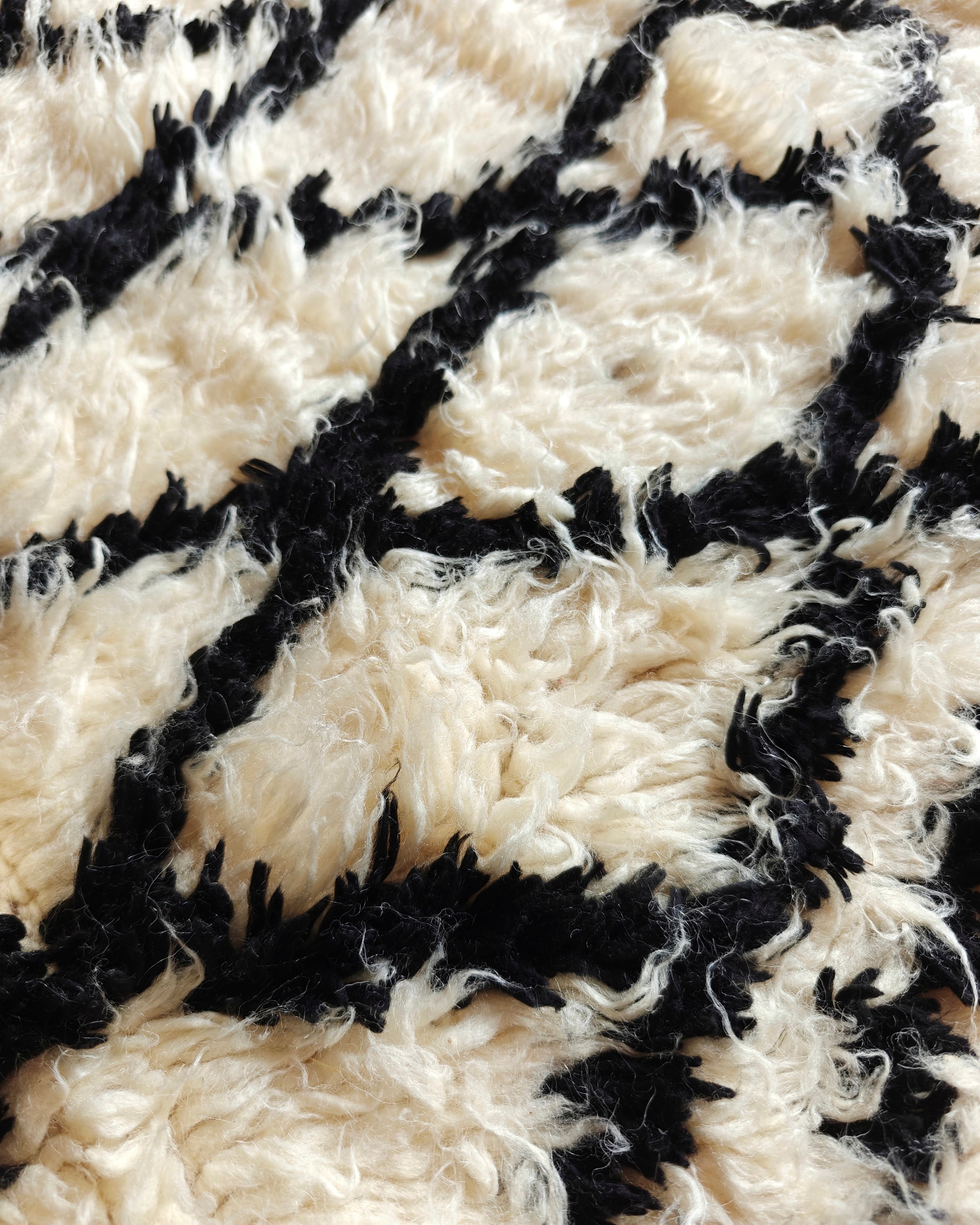 Bees BENI OURAIN 1.7 x 3