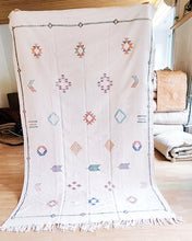 Load image into Gallery viewer, White Colorful SABRA KILIM 1.4 x 2.3