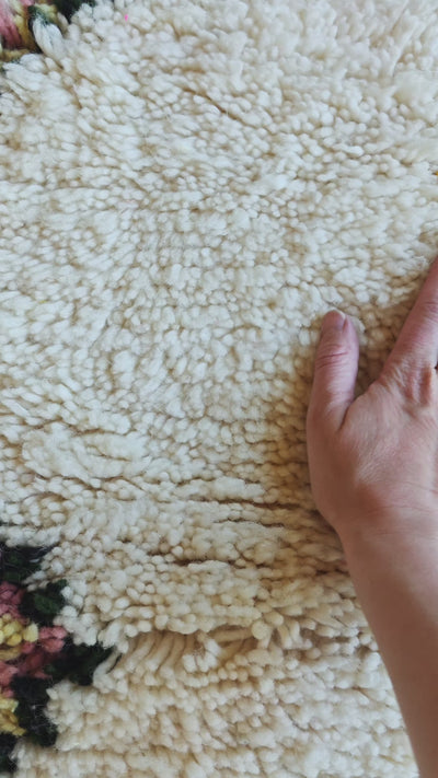 Video Azilalteppich aus Wolle