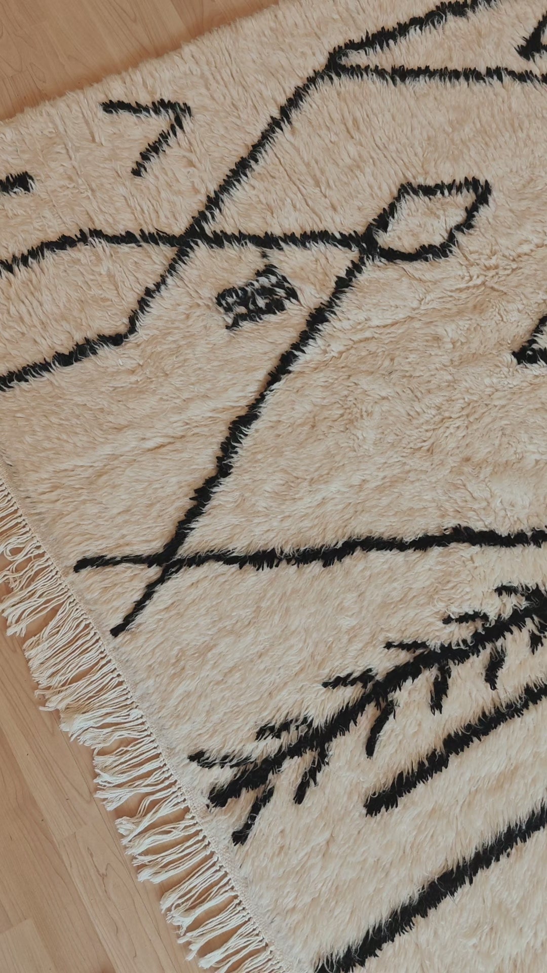 Beni Ourain Teppich mit kreativem Muster