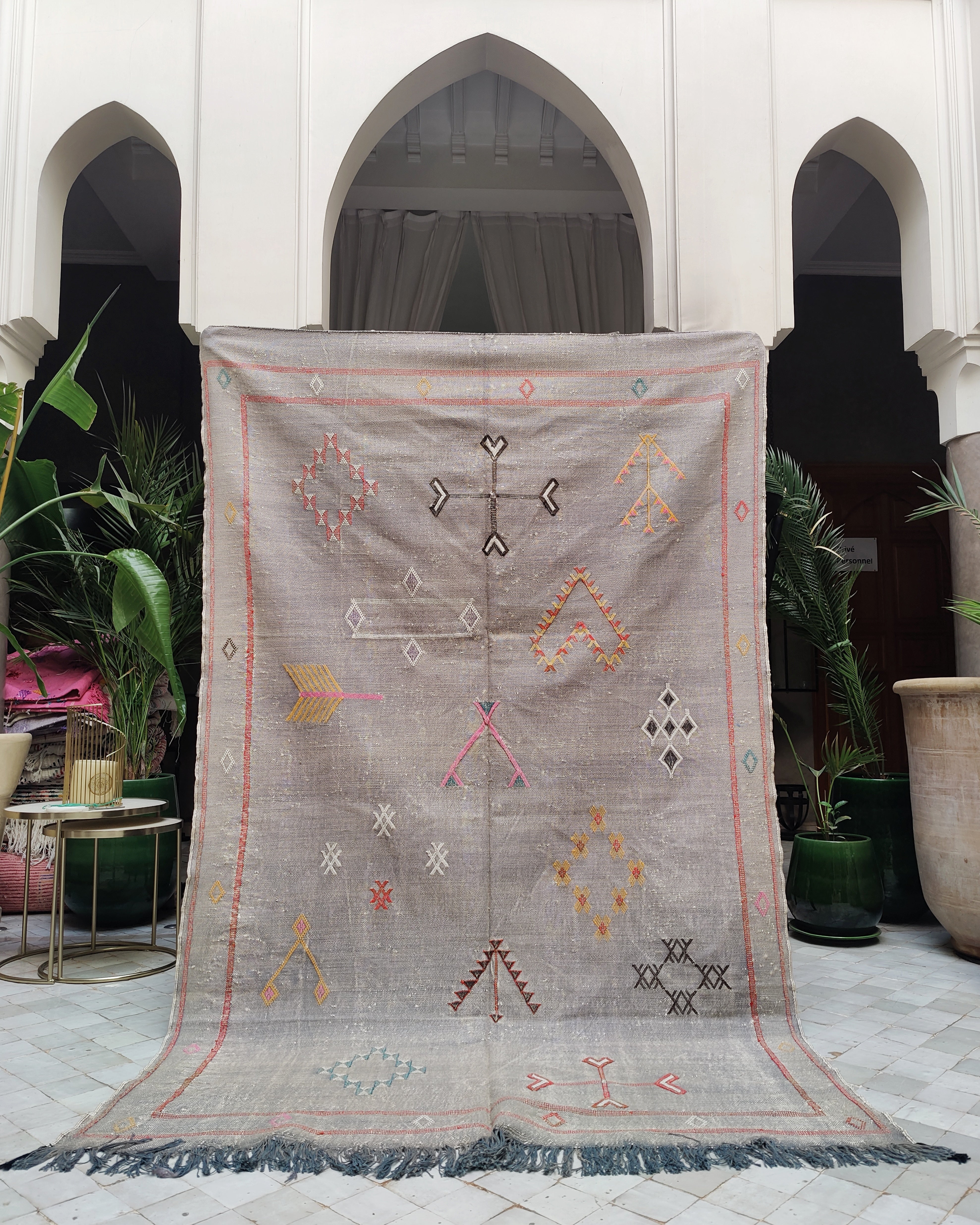 Sabra Kilim Berber Rug Carpet from Morocco in grey embroidery 